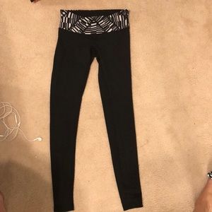 Lululemon wunder under